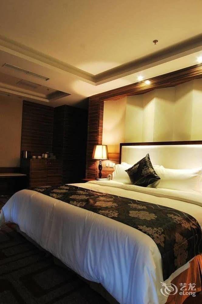 Chengdu Fuyi Hotel Meishan 外观 照片
